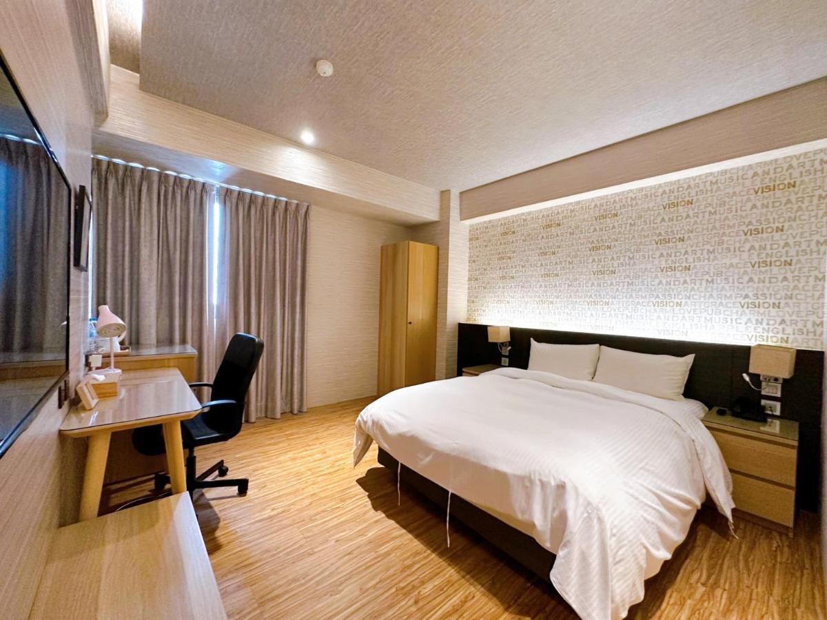 Dlinn Hotel Tchaj-čung Exteriér fotografie