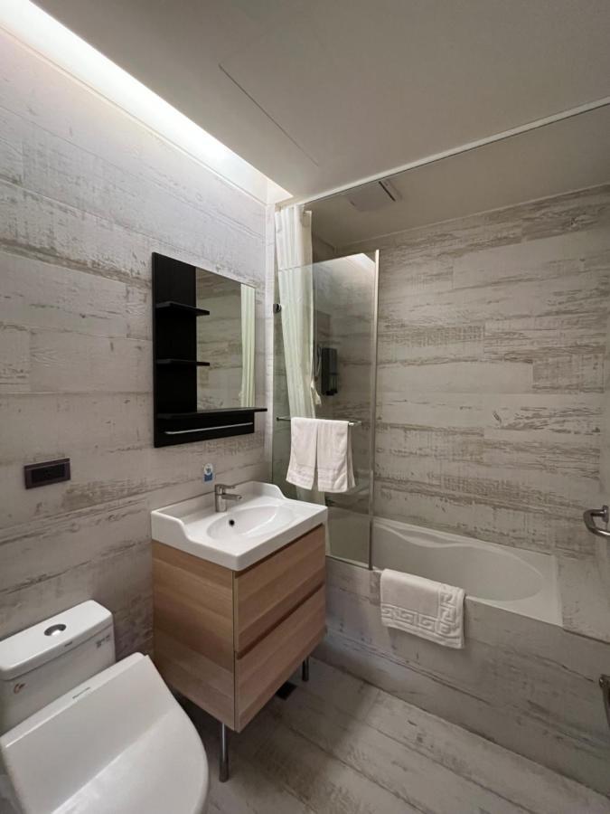 Dlinn Hotel Tchaj-čung Exteriér fotografie
