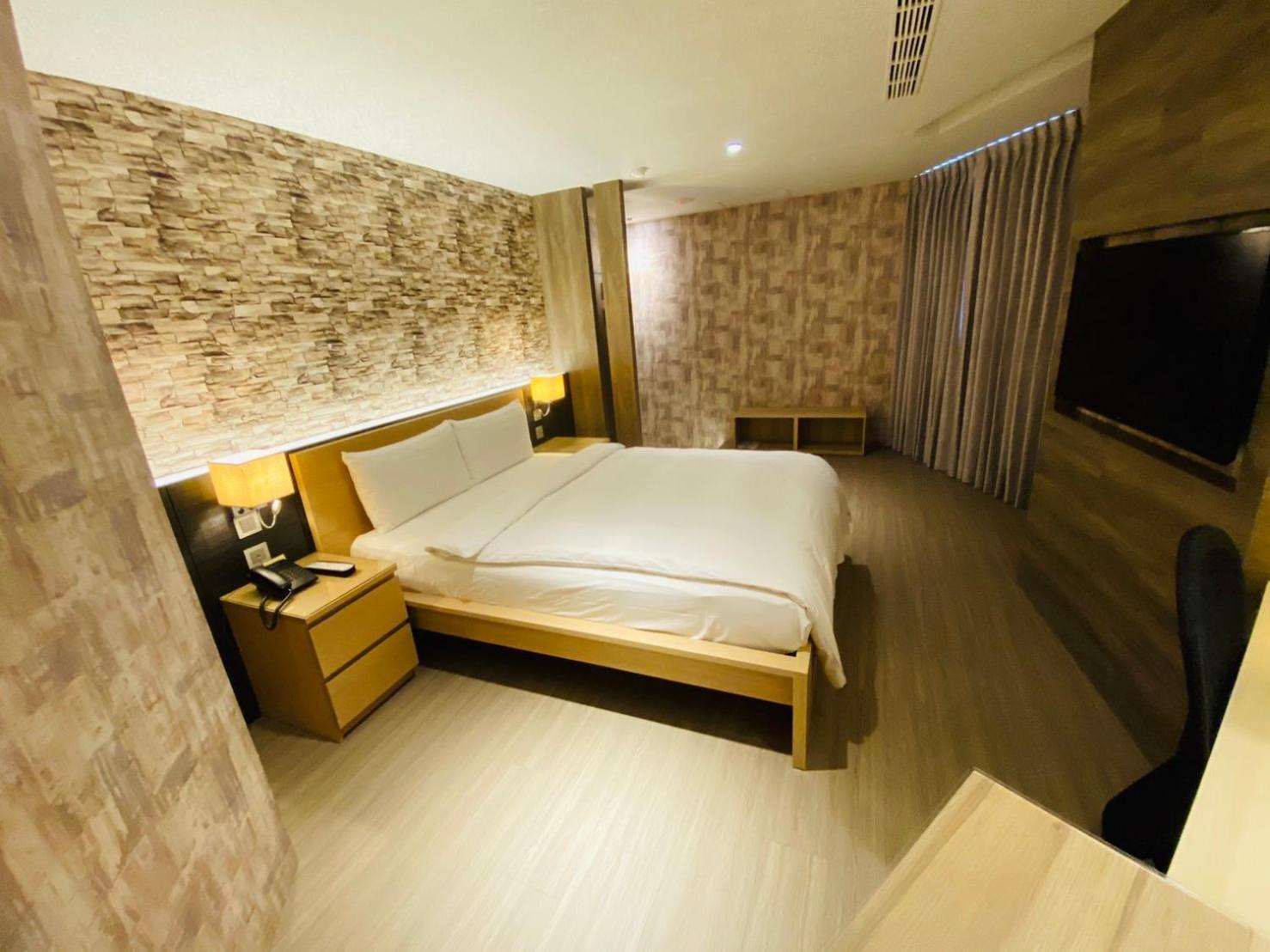 Dlinn Hotel Tchaj-čung Exteriér fotografie